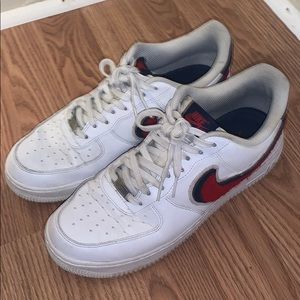 Nike Air Force 1 '07 LV8 Chenille Swoosh